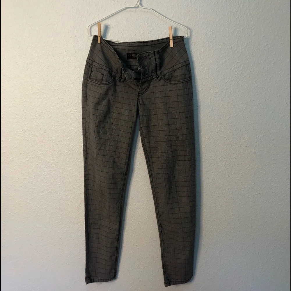 💜💜 The Toccs Checkered Euro Sized 42 Ladies Pants